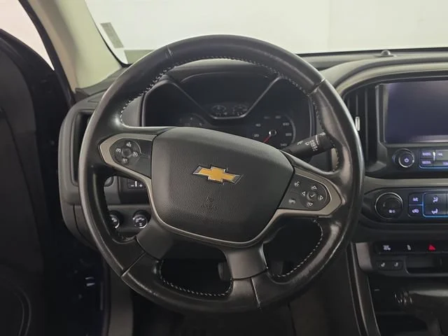 Used 2017 LASER BLUE METALLIC Chevrolet 4WD Z71 image 15