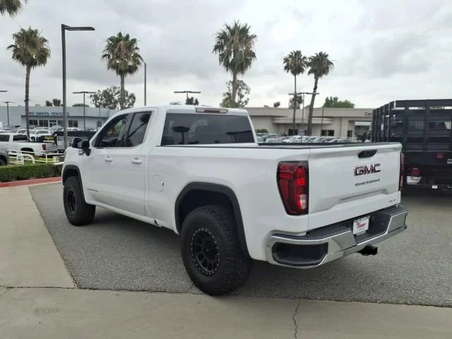 Used 2026 Summit White GMC SLE image 8