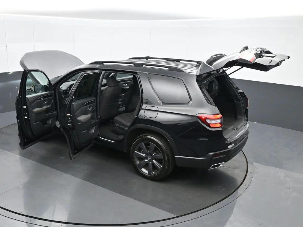 Used 2025 Black Honda Sport image 39