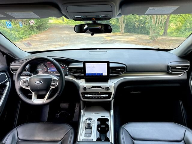 Used 2023 White Ford XLT image 21