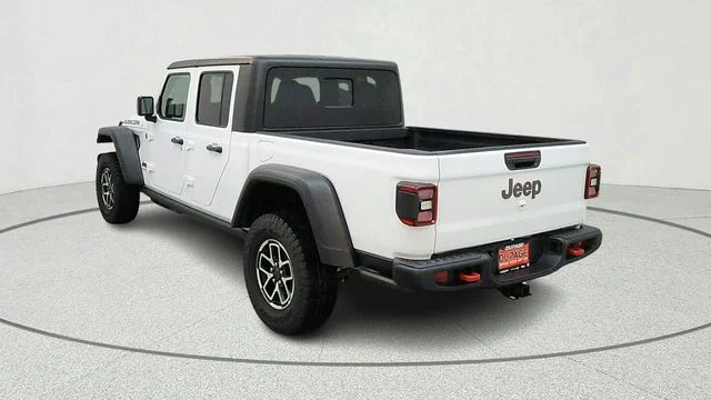New 2026 Bright White Clear-Coat Exterior Paint Jeep Rubicon image 7
