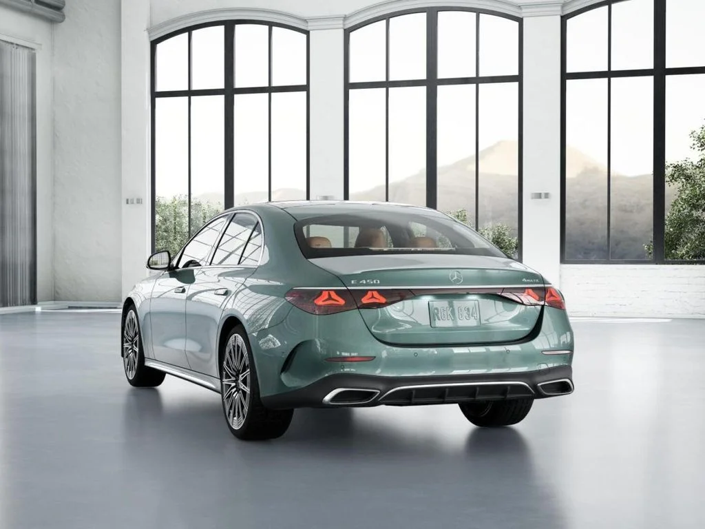 2026 Mercedes-Benz E-Class E450 - Photo 26