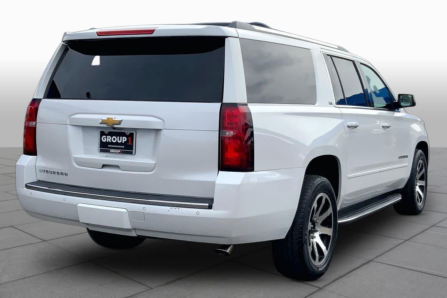 Used 2016 Iridescent Pearl Tricoat Chevrolet LTZ image 12