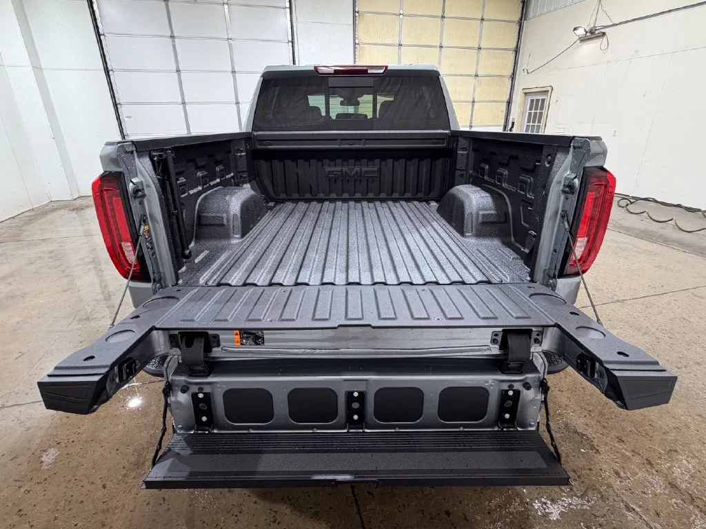2026 GMC Sierra 1500 SLT - Photo 21