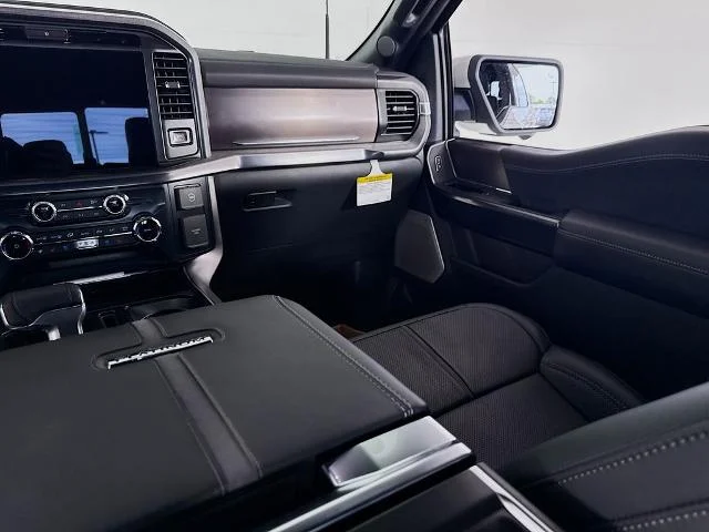 New 2026 Star White Metallic Tri-Coat Ford Platinum® image 59