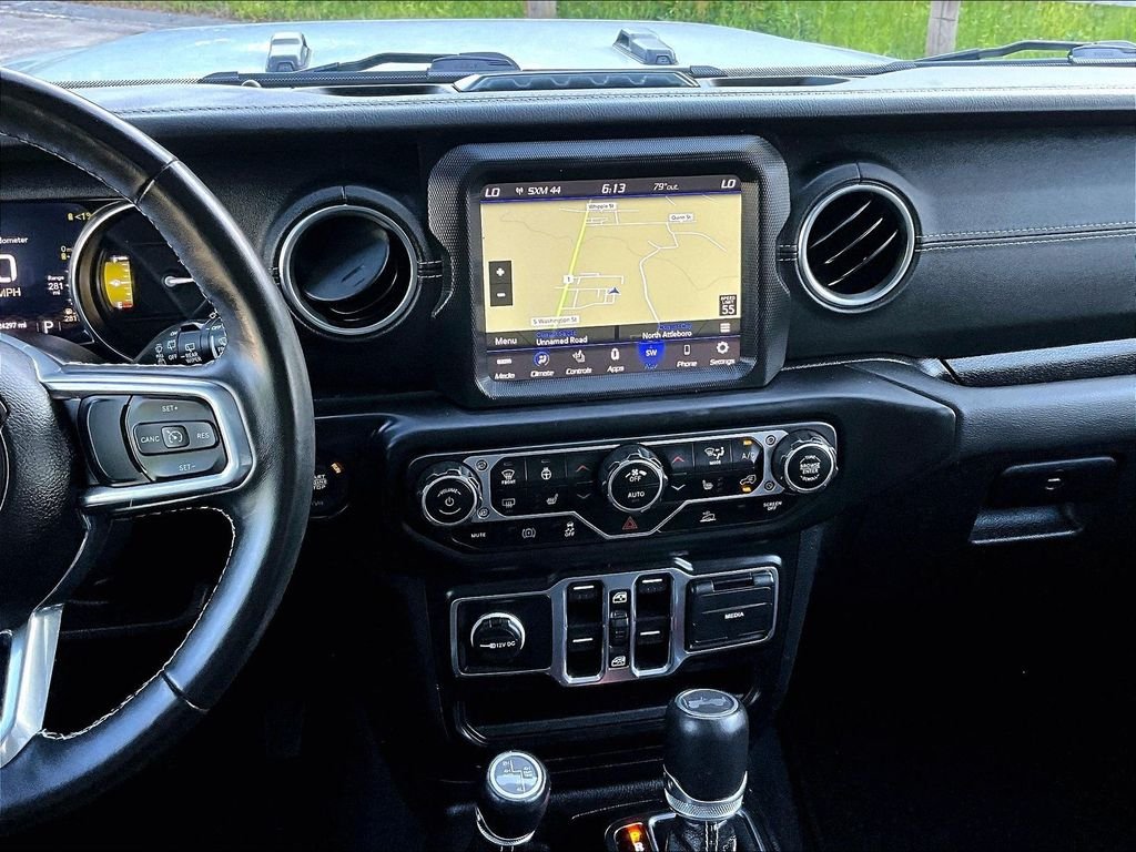 Used 2023 Silver Jeep Sahara 4xe image 18