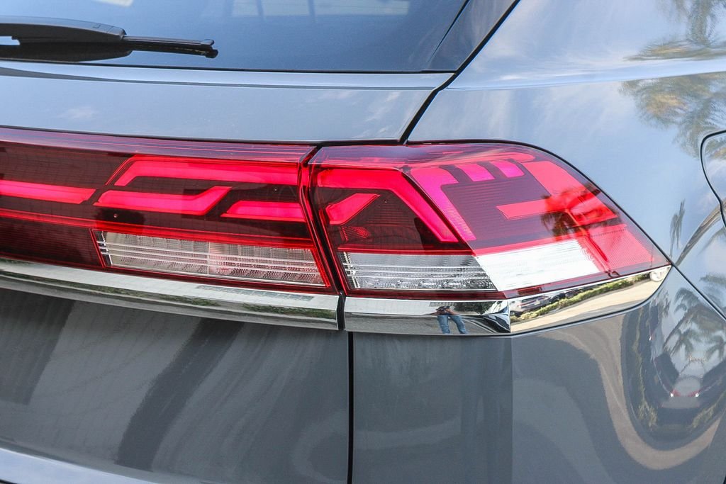 New 2026 Gray Volkswagen 2.0T SE w/Technology image 9