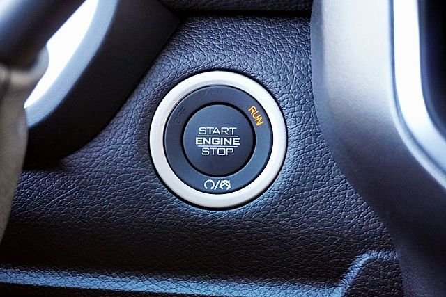 New 2026 Granite Crystal Metallic Clear-Coat Exterior Paint RAM Laramie image 39