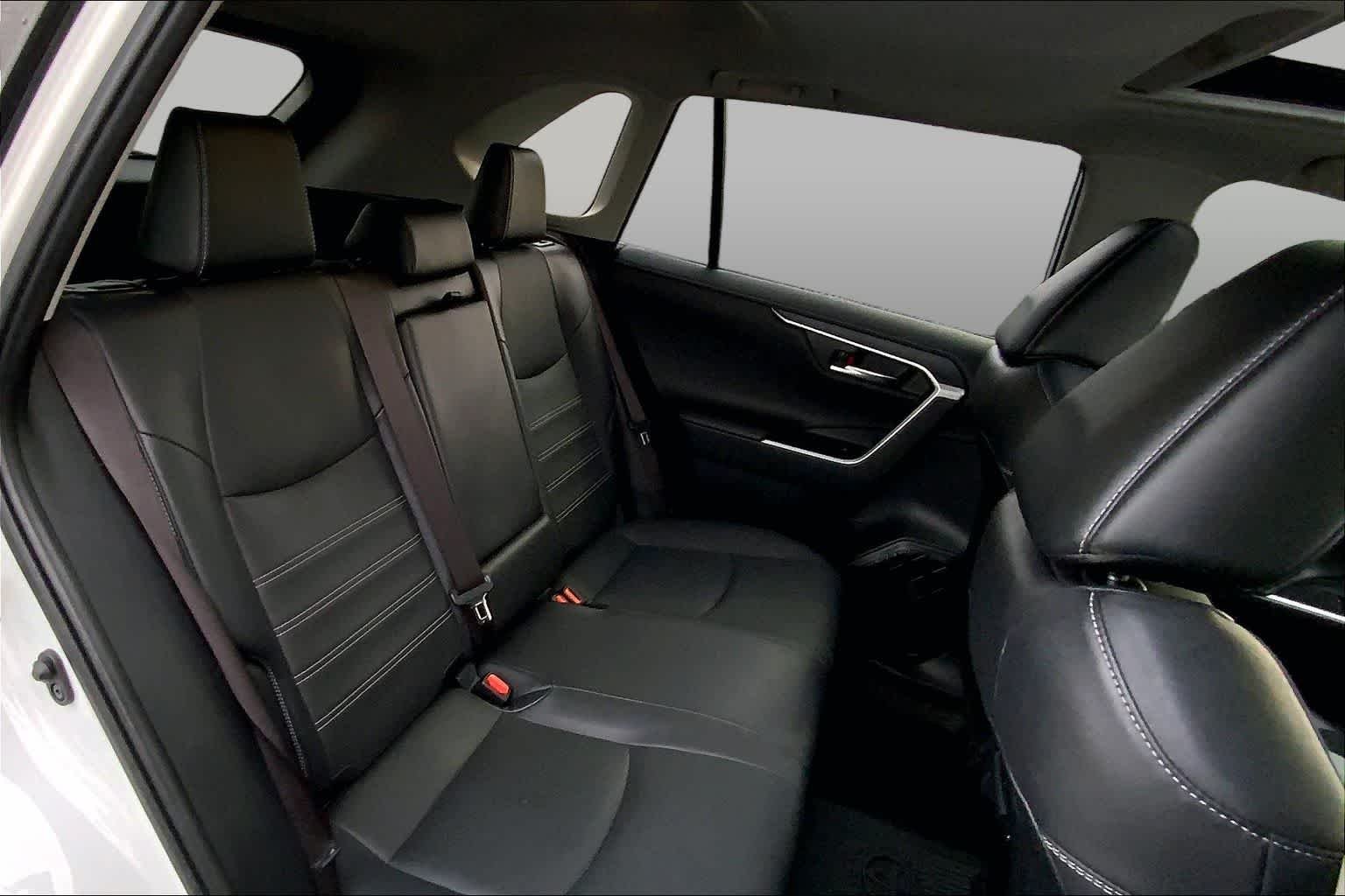 Used 2023 Wind Chill Pearl Toyota Limited image 19