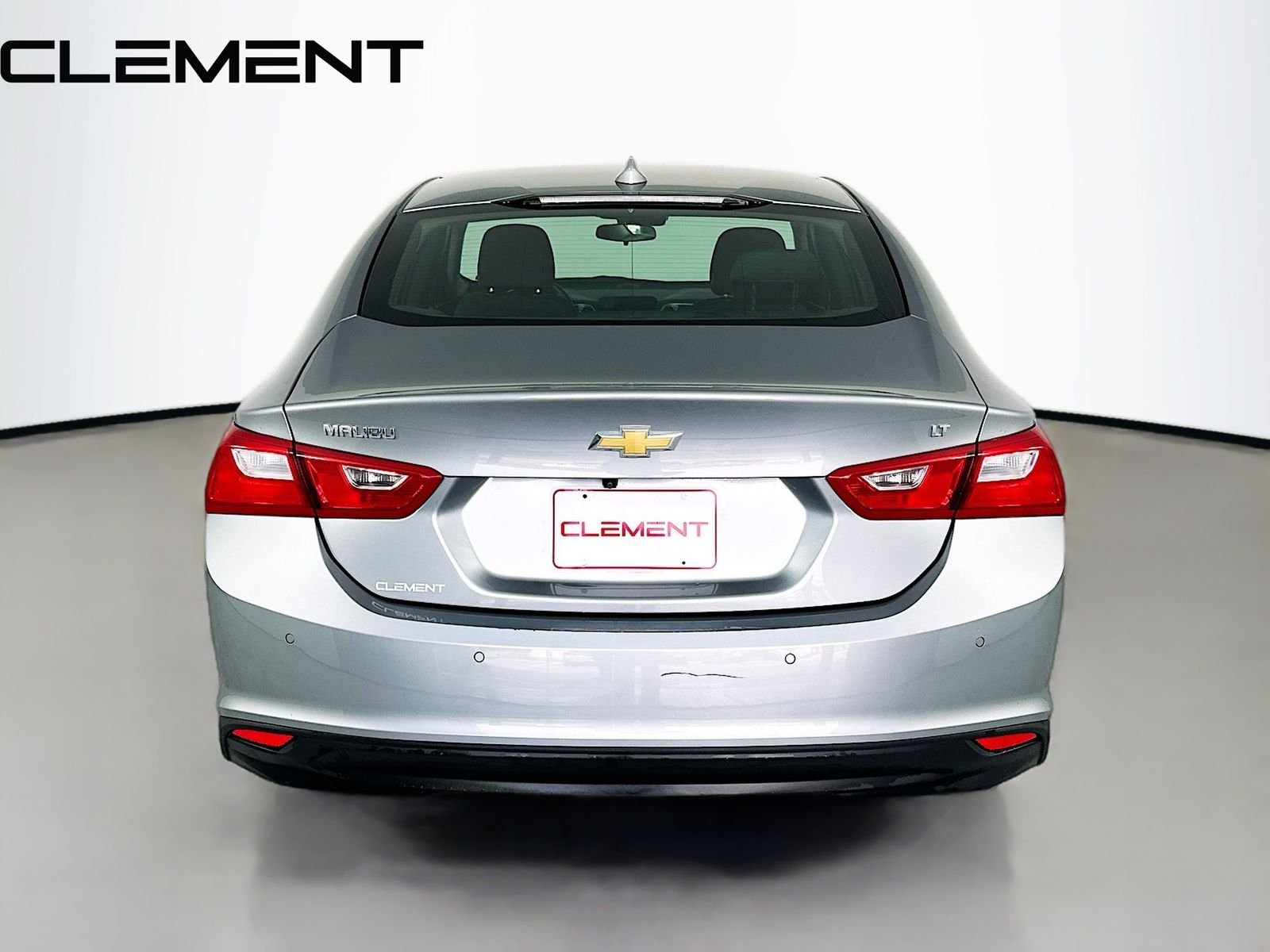 Used 2024 Gray Chevrolet LT image 8