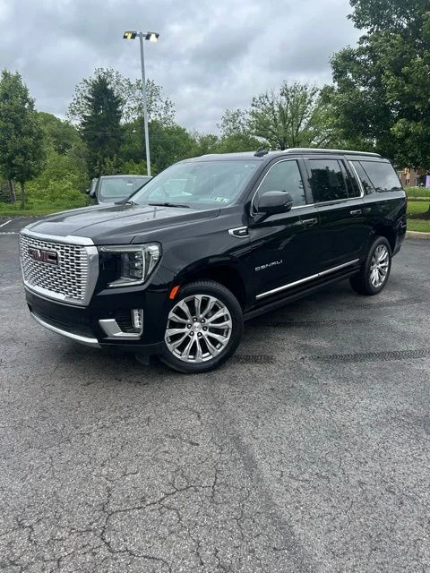 2022 GMC Yukon Denali AWD's photo