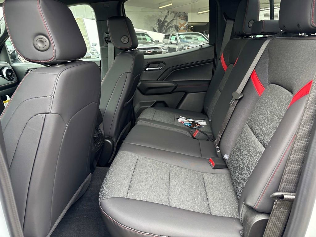 2026 Chevrolet Colorado Z71 - Photo 13