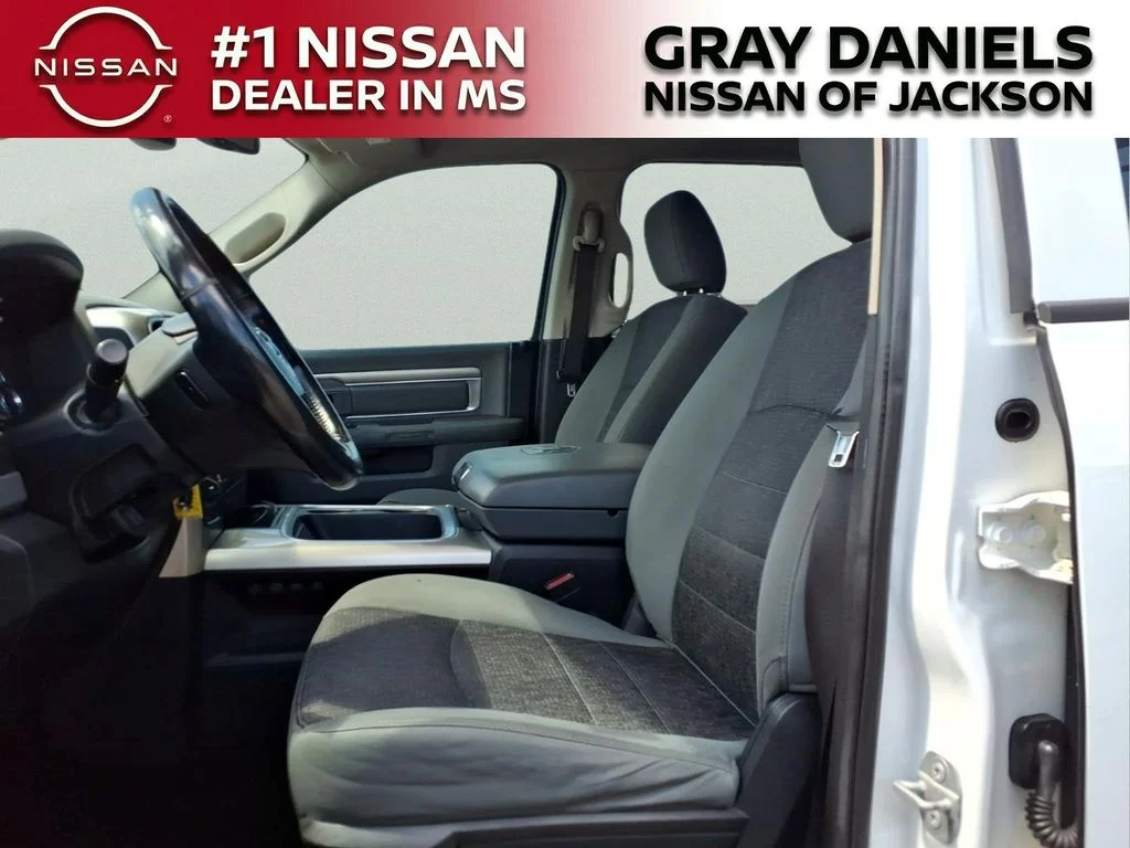 Used 2015 White Ram Big Horn image 23