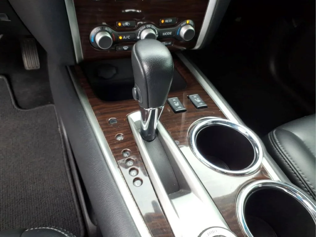 Used 2016 Gray Nissan SL image 24