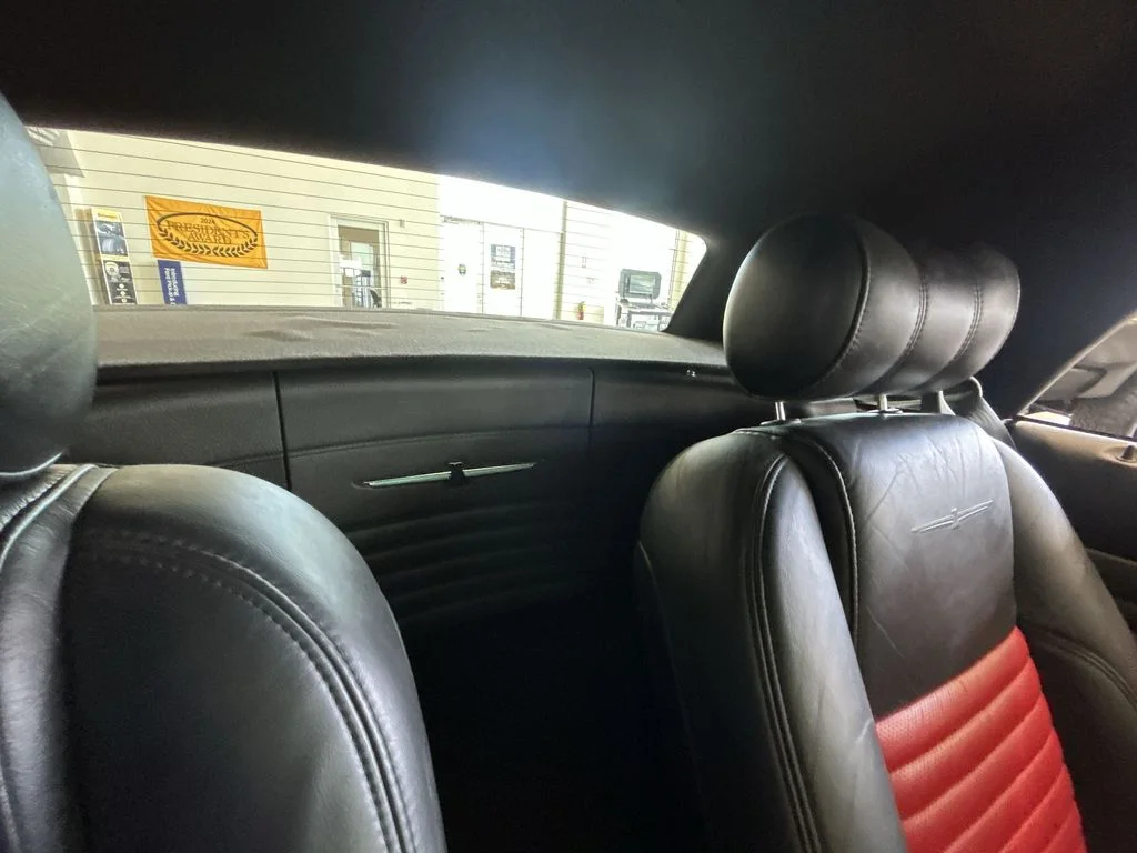 Used 2002 Red Ford Base image 15