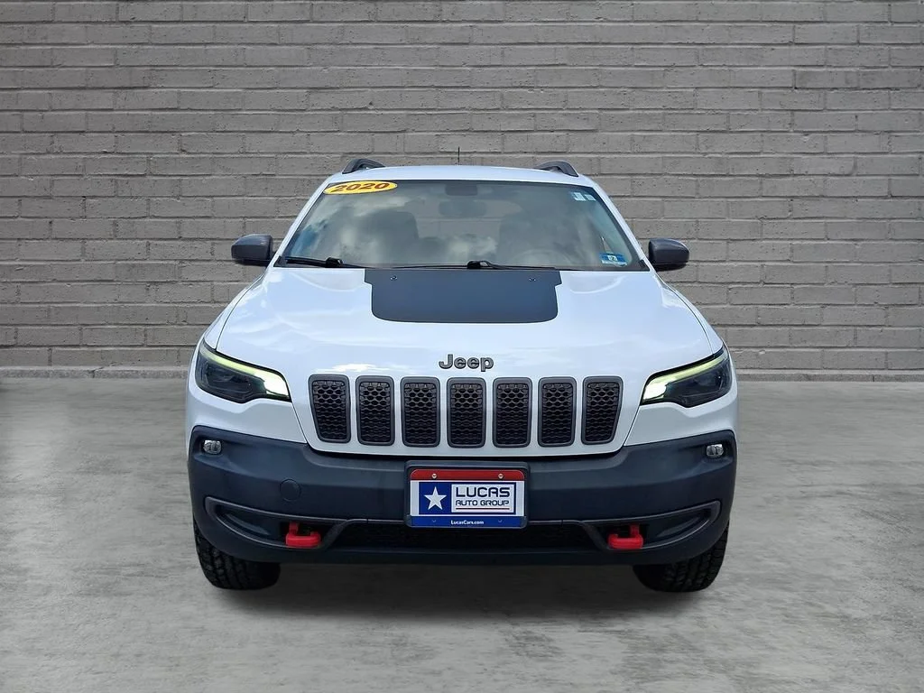 Used 2020 Bright White Clearcoat Jeep Trailhawk image 4