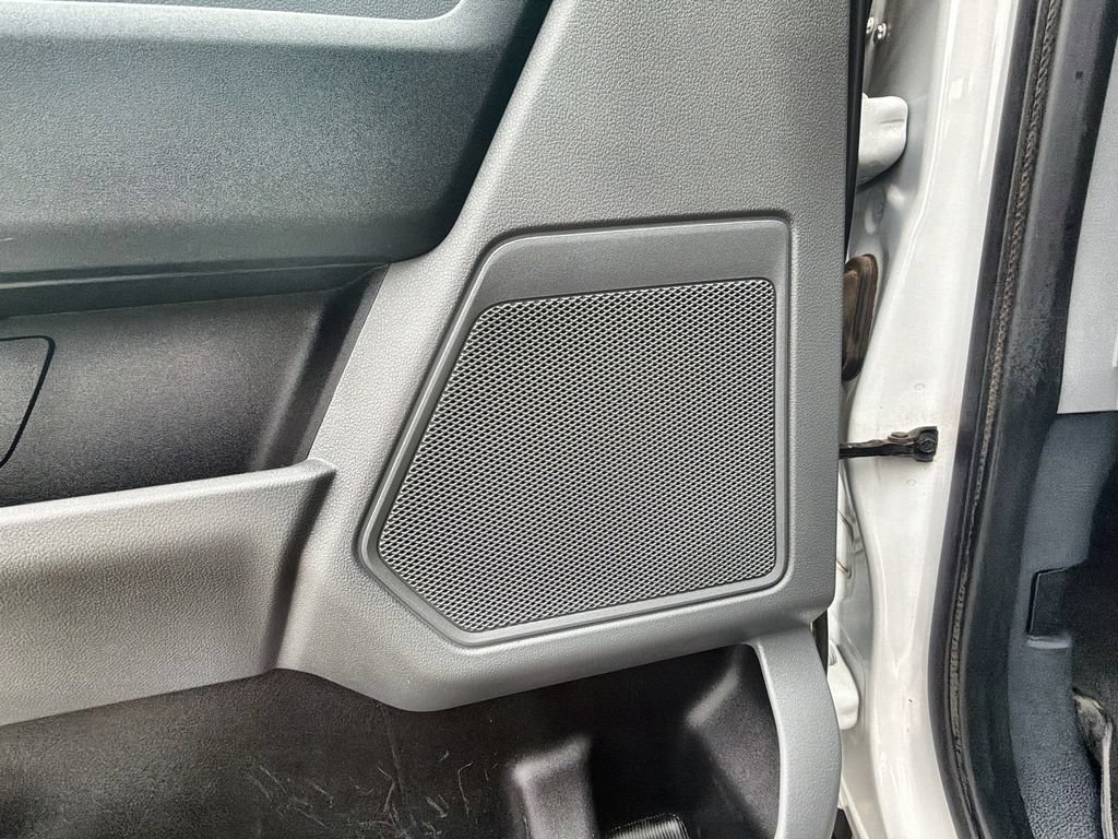 Used 2024  Ford XL image 25
