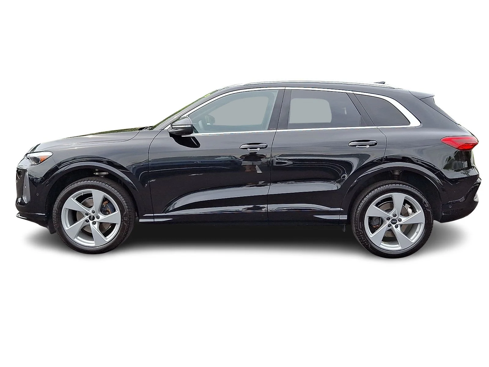 Used 2025 Mythos Black Metallic   0E0e Audi Premium Plus image 7