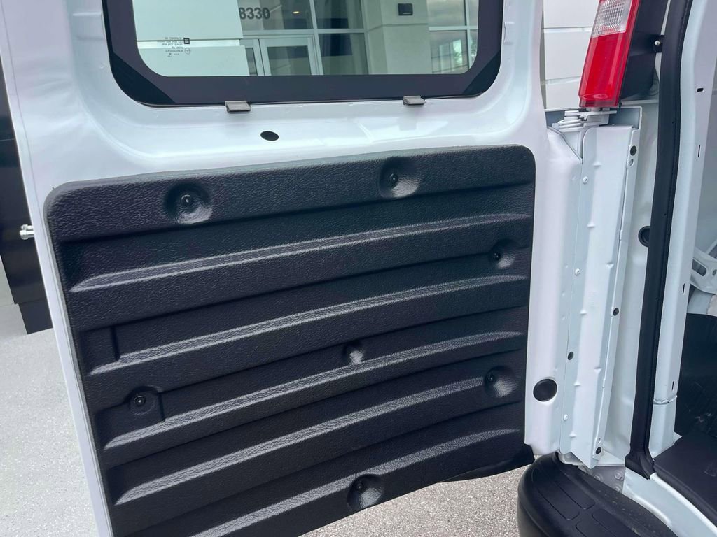 2025 GMC Savana Cargo Work Van - Photo 14