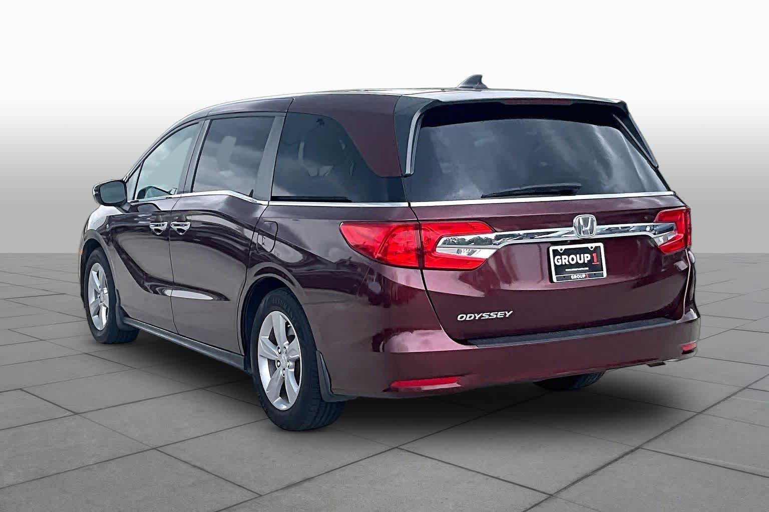 Used 2018 Deep Scarlet Pearl Honda EX-L image 11