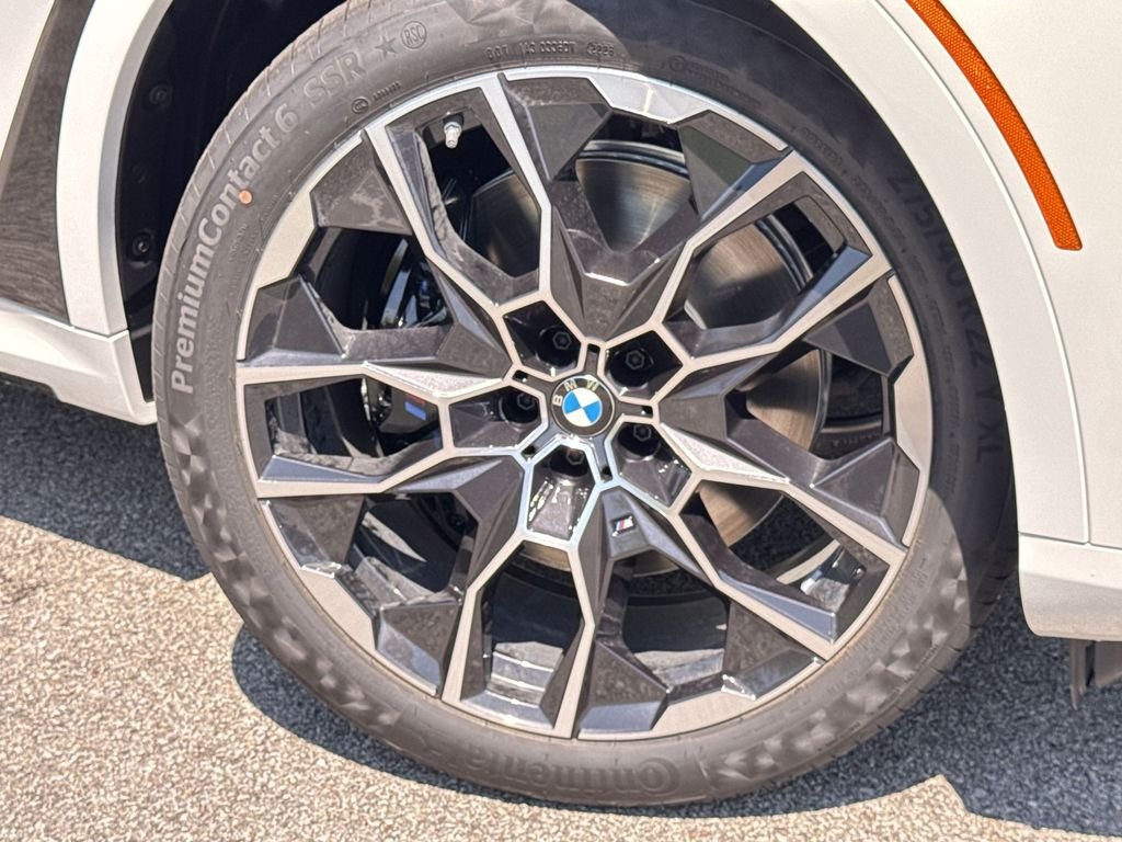 New 2027 Alpine White BMW xDrive40i image 19