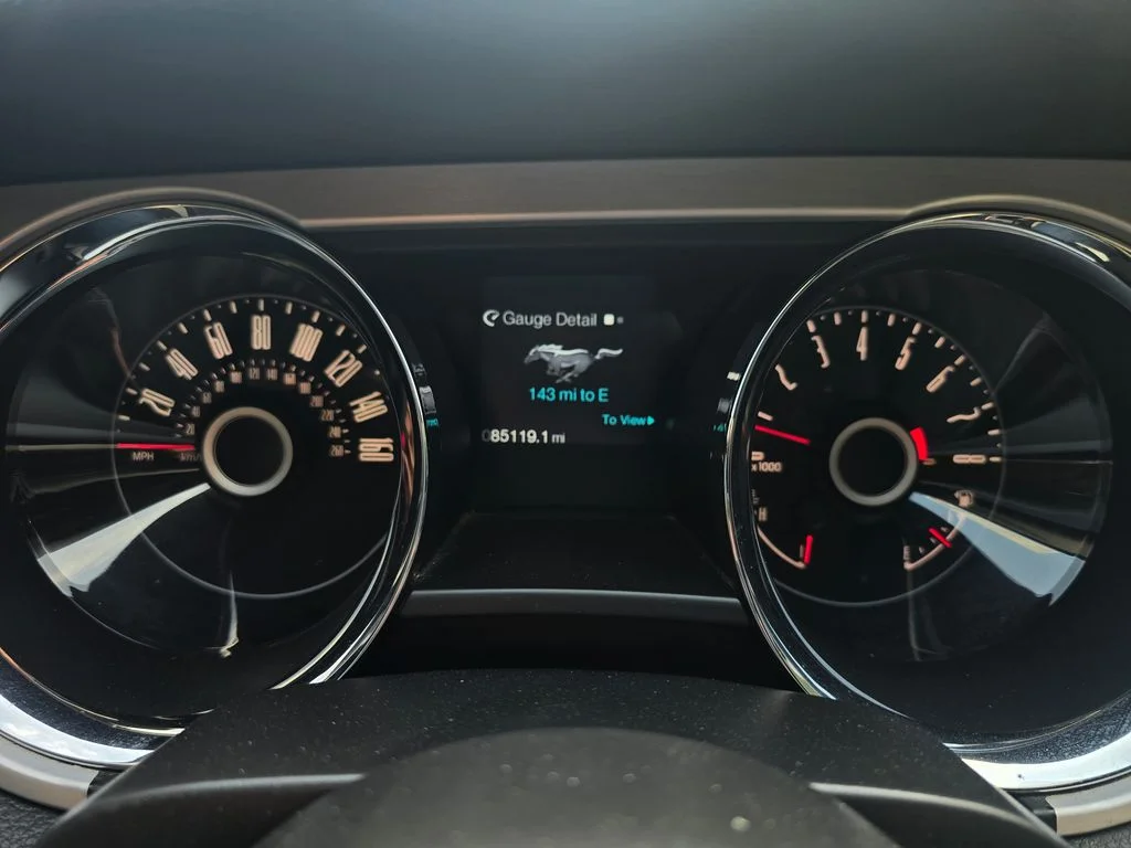 Used 2014 White Ford V6 Premium image 10