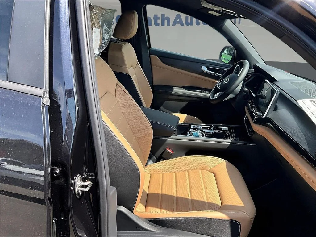 New 2026 Deep Black Pearl Volkswagen 2.0T SEL R-Line Black image 11