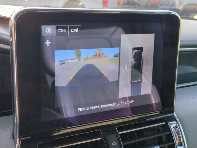 Used 2019 Black Lincoln Reserve image 22