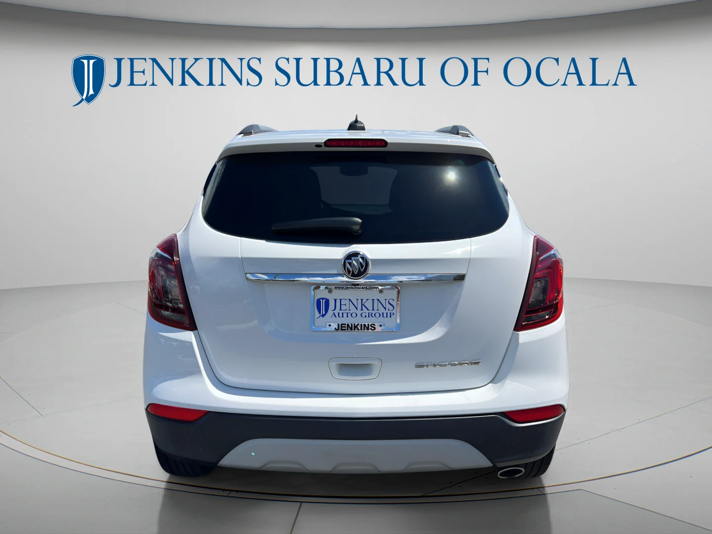 Used 2020 Summit White Buick Preferred image 4