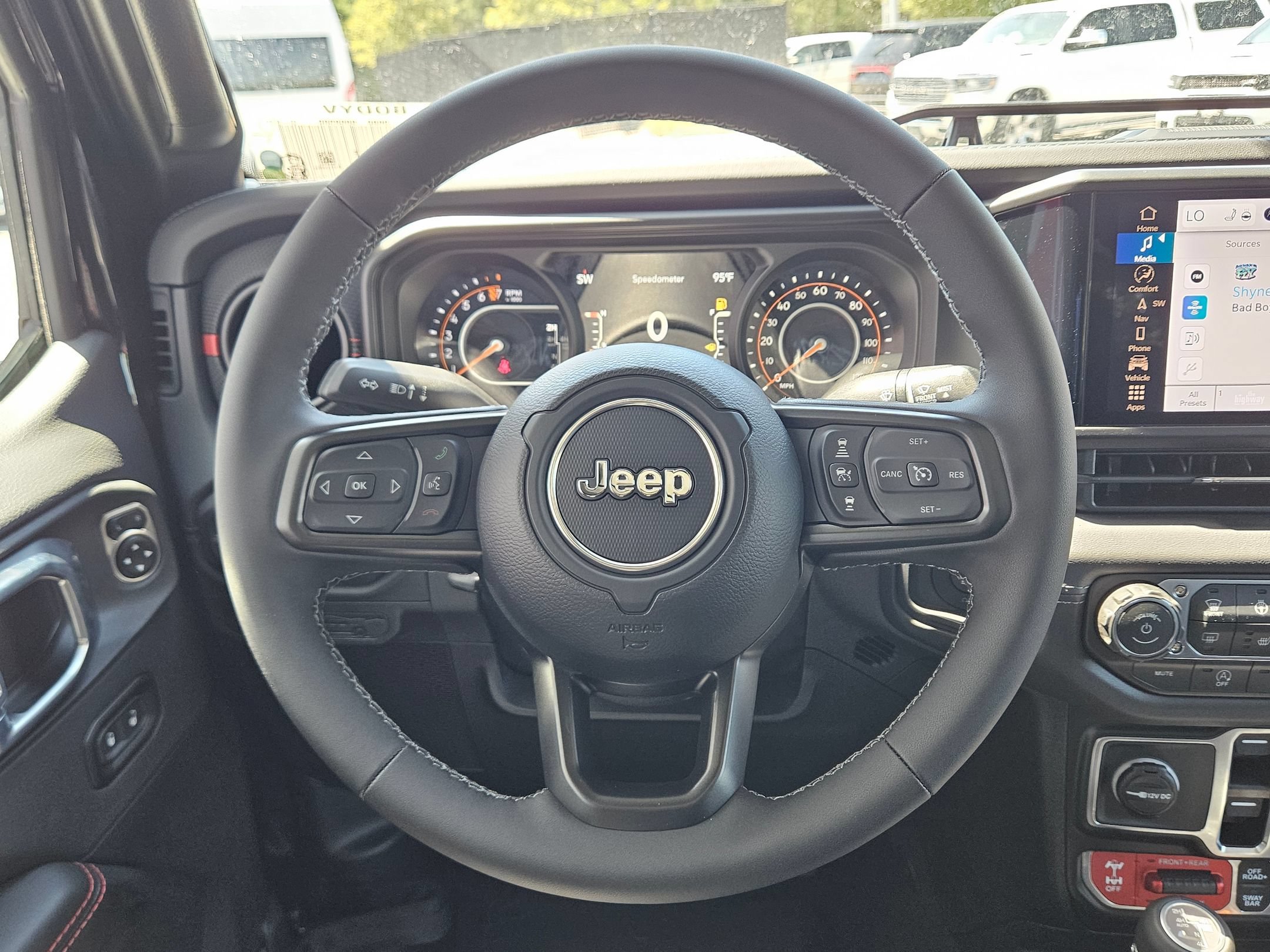 New 2026 Black Clear-Coat Exterior Paint Jeep Rubicon X image 14