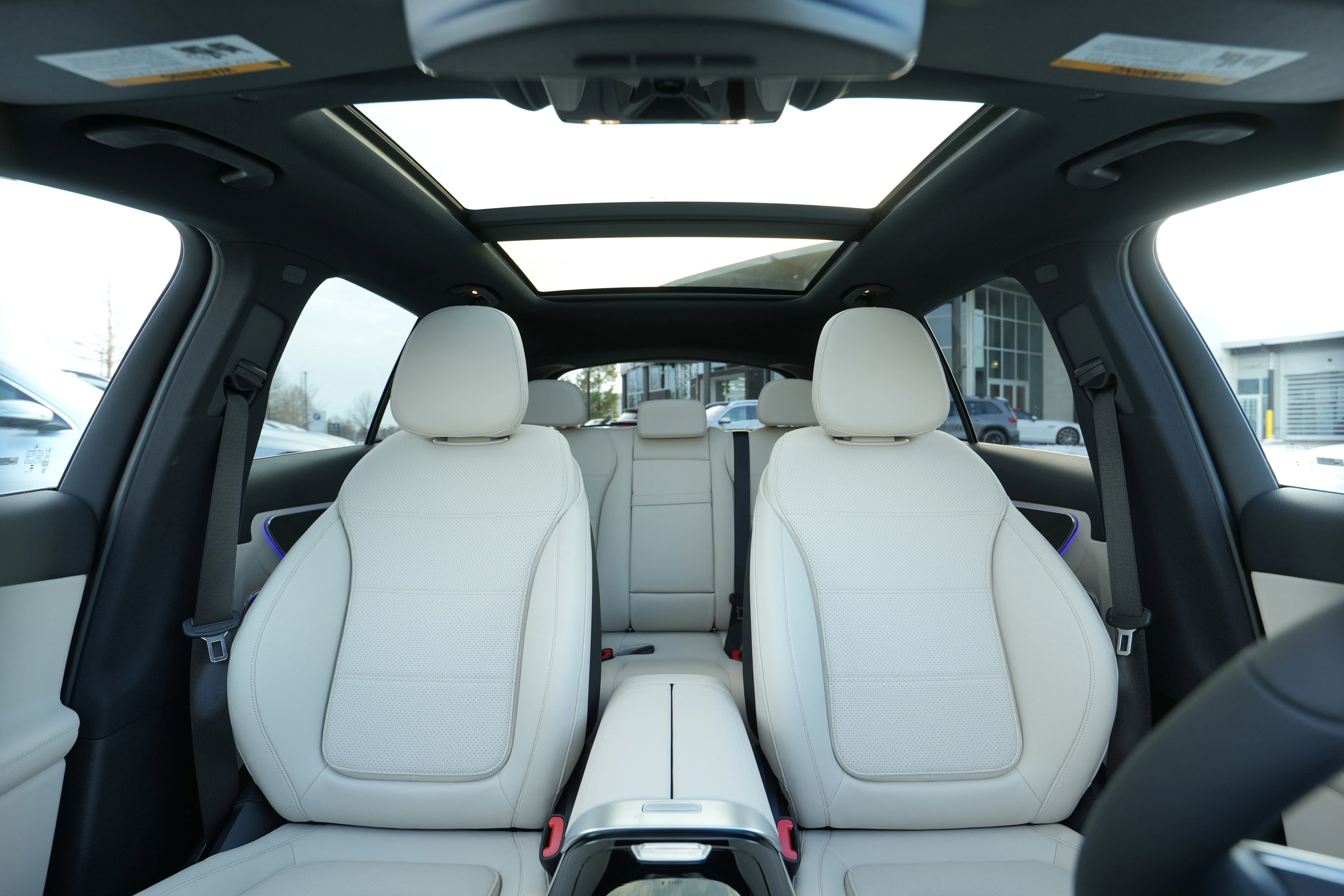 New 2026 OBSIDIAN BLACK Mercedes-Benz GLC 300 image 33