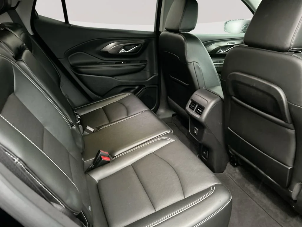 2024 GMC Terrain SLT - Photo 28