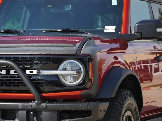 Used 2023 Red Ford Wildtrak image 4
