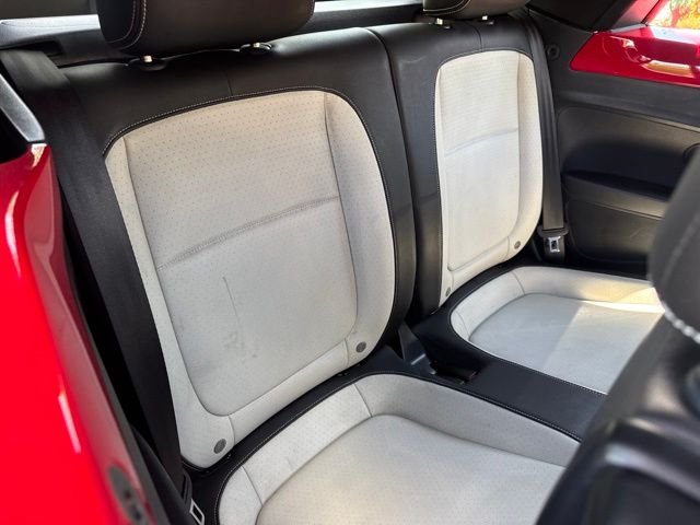 Used 2017 Red Volkswagen 1.8T SE image 12