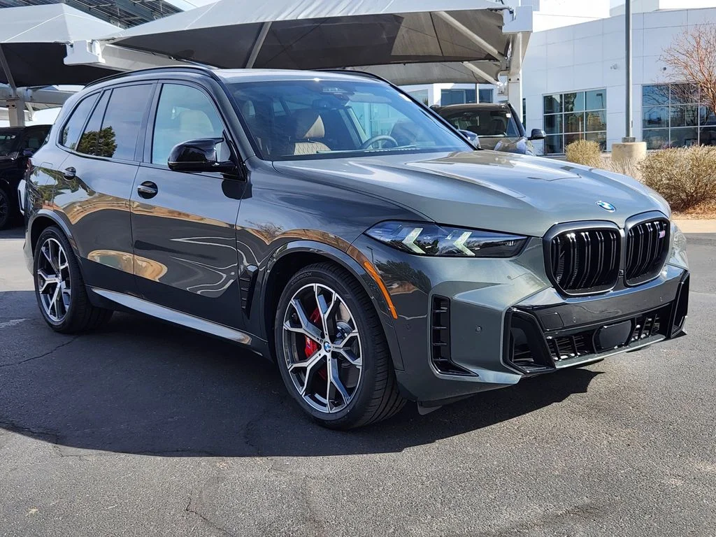 New 2026 Dravit Grey Metallic BMW M60i image 5