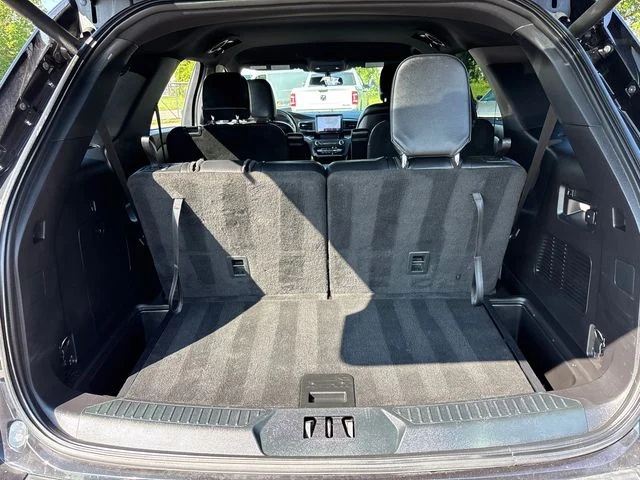 Used 2020 Black Ford XLT image 32