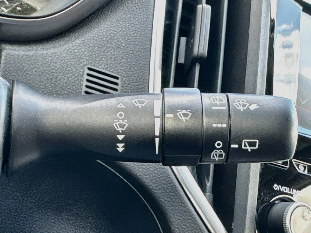 Used 2019 Silver Subaru 2.0i Premium image 13
