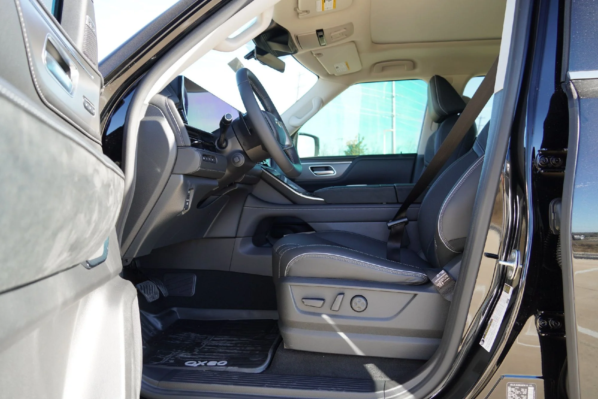 2026 INFINITI QX80 Luxe - Photo 23