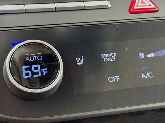 2025 Hyundai Sonata Hybrid SEL - Photo 30