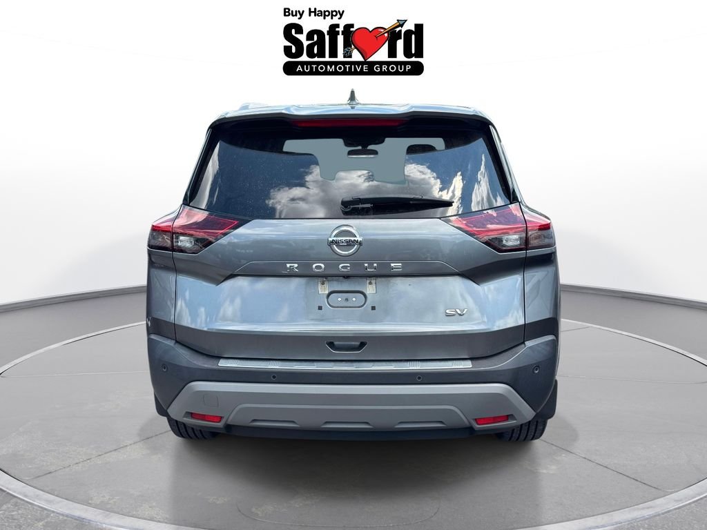 Used 2021 Gray Nissan SV image 6