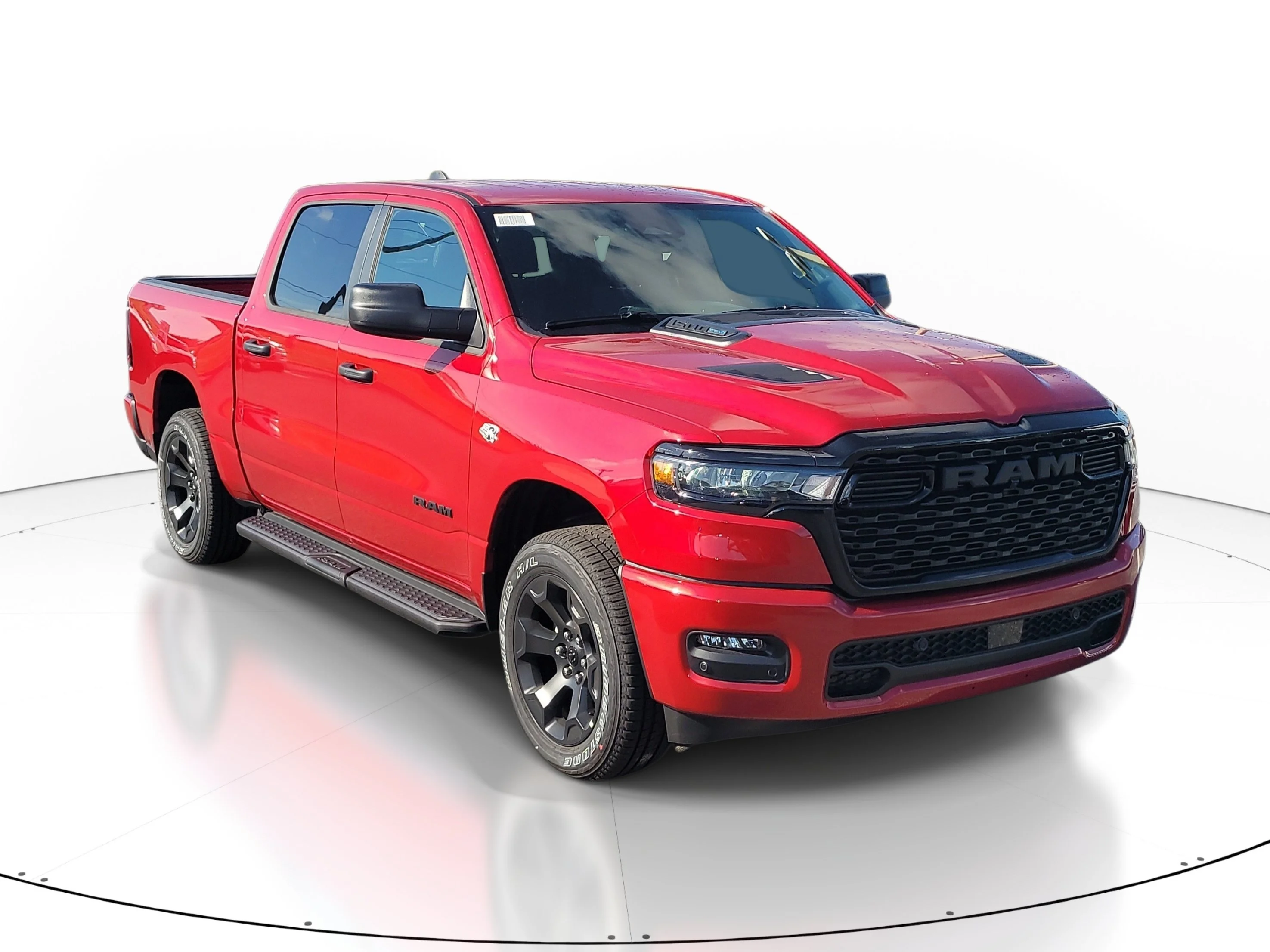 New 2026 Molten Red Pearlcoat Ram Express image 2
