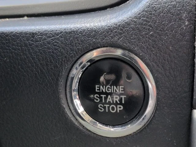 Used 2010 Silver Toyota Limited image 28