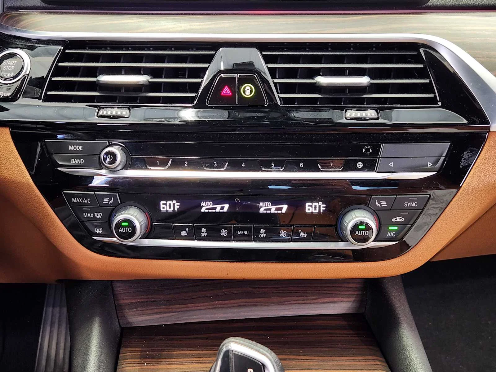 Used 2023 Dark Graphite Metallic BMW 530i image 15