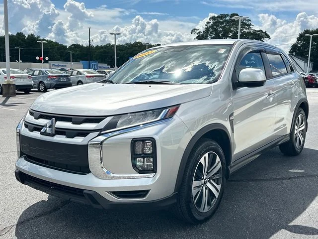 Used 2025 Silver Mitsubishi 2.0 ES image 8