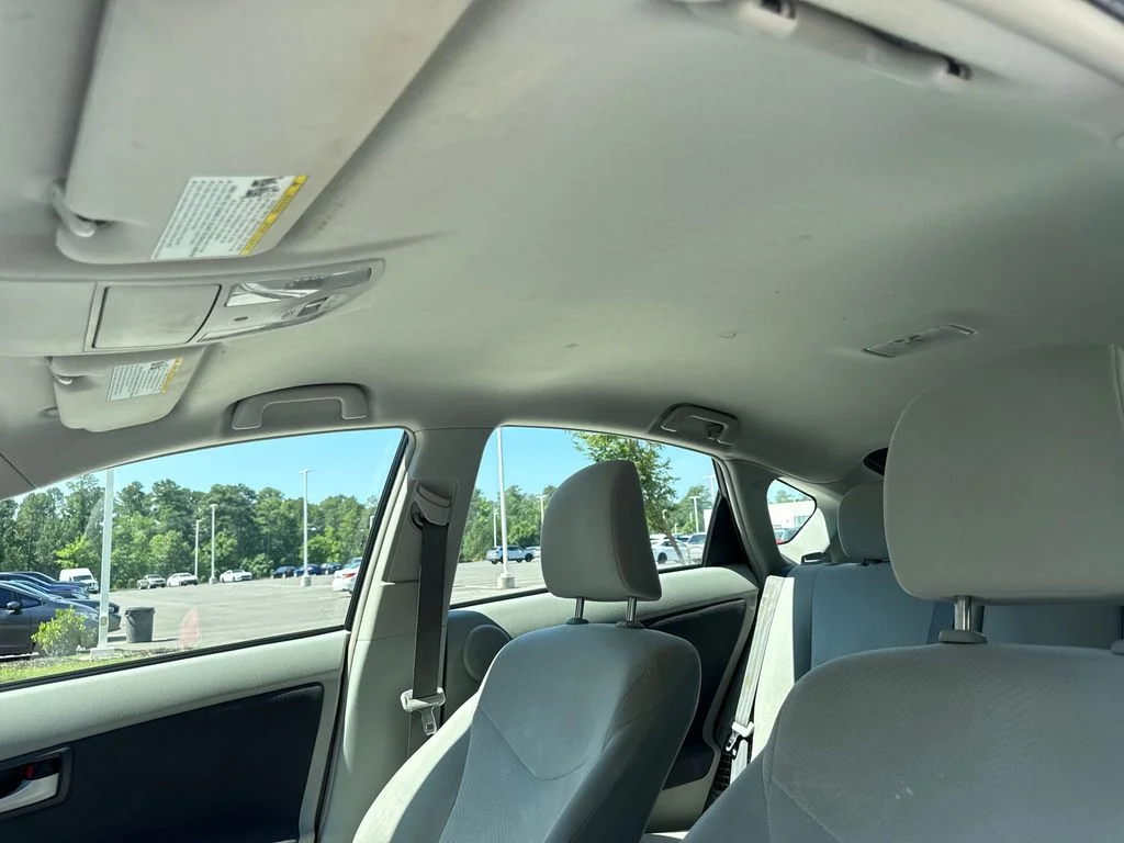 Used 2010 Blizzard Pearl Toyota I image 30