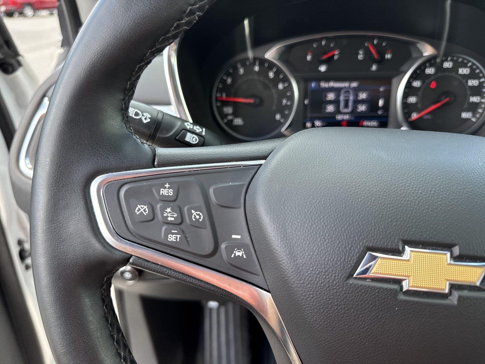 Used 2024 Summit White Chevrolet LT image 24
