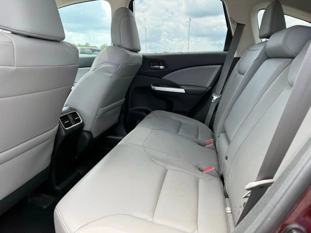 Used 2016 Red Honda Touring image 23