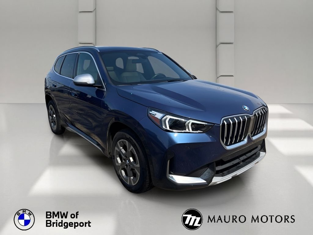 Used 2023 Blue BMW xDrive28i image 8