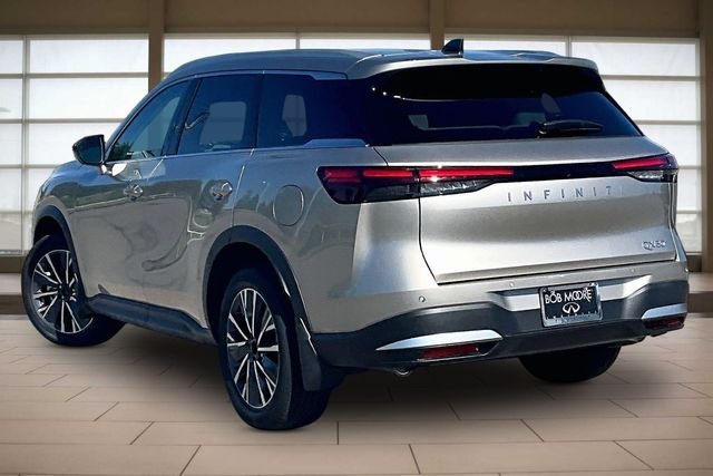 New 2027 WARM TITANIUM INFINITI LUXE image 13