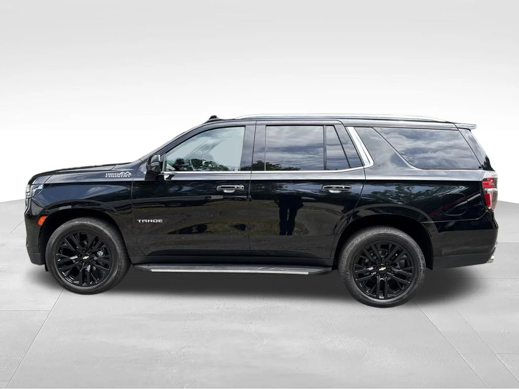 Used 2021 Black Chevrolet High Country image 2